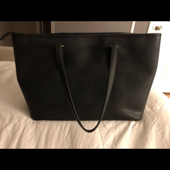 Micheal Kors Jet Set Handbag - Picture 3 of 6
